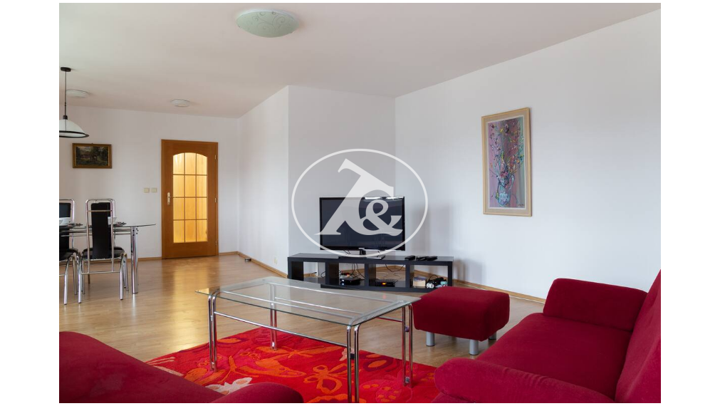 Predaj priestranného 3-izbového bytu s 2 loggiami v zelenej lokalite Lamača – Bakošova ulica