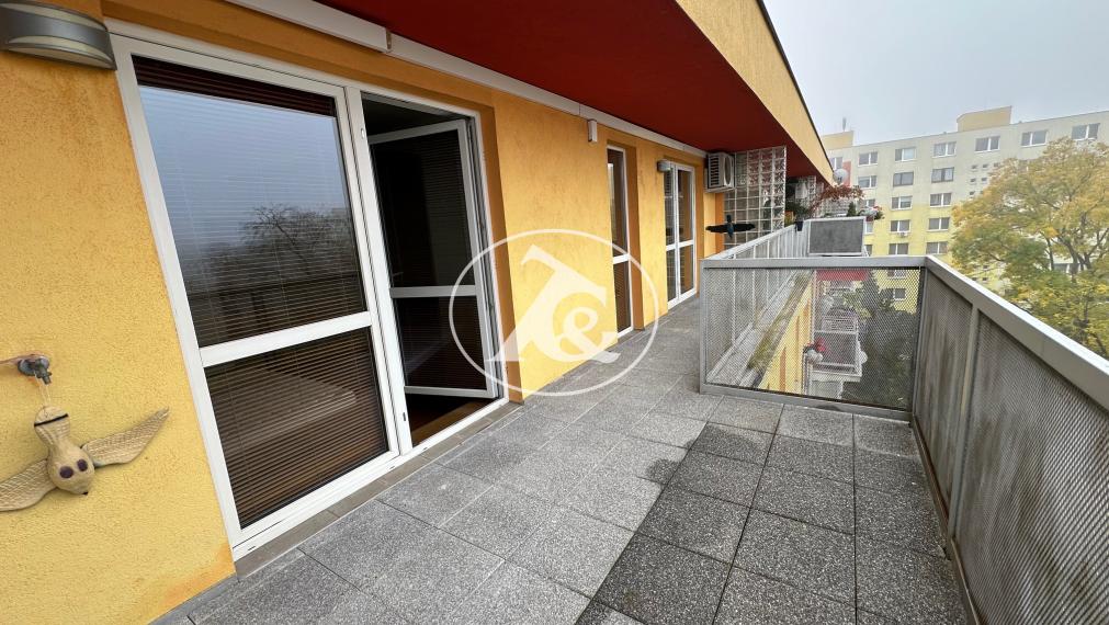 4-izbový mezonet s terasou v Ružinove  na Muškátovej ul. - pre tých, čo chcú viac než len byt
