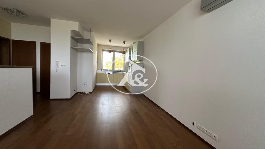 4-izbový mezonet s terasou v Ružinove  na Muškátovej ul. - pre tých, čo chcú viac než len byt