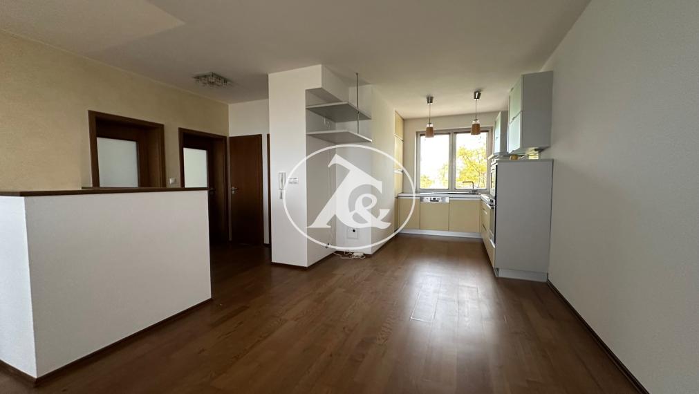 4-izbový mezonet s terasou v Ružinove  na Muškátovej ul. - pre tých, čo chcú viac než len byt