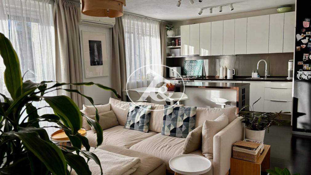 PREDAJ NÁDHERNÉHO 4-IZB. ZREKONŠTRUOVANÉHO BYTU S 2 BALKÓNMI  A VEĽKOU PIVNICOU V PROSTREDÍ PLNOM ZELENE (ULICA PRI BIELOM KRÍŽI)