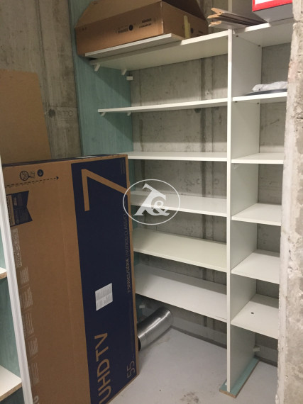 Prenájom štýlového 4-izbového bytu v projekte STEIN s dvomi kúpeľňami a parkovaním