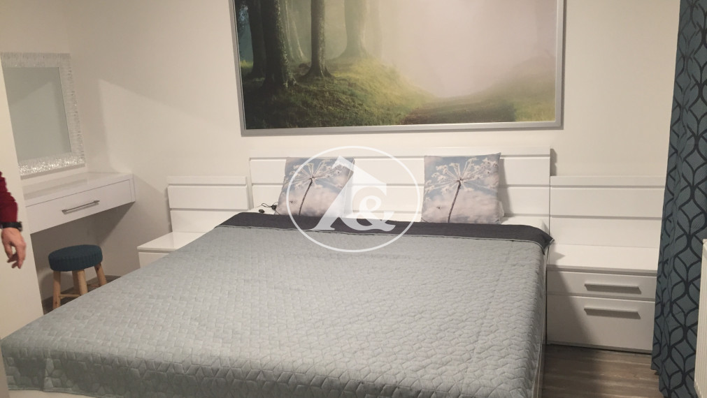 Prenájom štýlového 4-izbového bytu v projekte STEIN s dvomi kúpeľňami a parkovaním