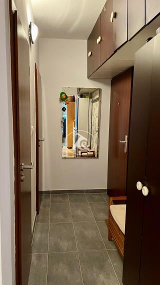 PREDAJ ATRAKTÍVNEHO 3-IZB. BYTU S LOGGIOU V PROSTREDÍ PLNOM ZELENE V BLÍZKOSTI JAZERA DRAŽDIAK(PETRŽALKA-ZNIEVSKA UL)