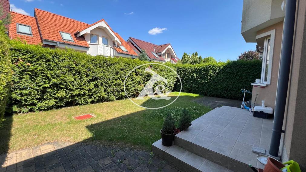 PREDAJ NÁDHERNÉHO 4,5-IZB. 2-PODLAŽNÉHO RODINNÉHO DOMU S GARÁŽOU A ZÁHRADOU V TICHOM PROSTREDÍ (CHORVÁTSKY GROB)