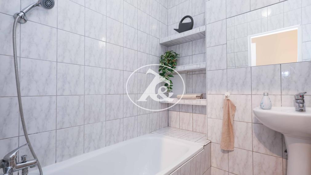 Exkluzívny predaj - Bývajte v srdci Starého Mesta – priestranný 3-izbový byt ideálny na bývanie aj investíciu