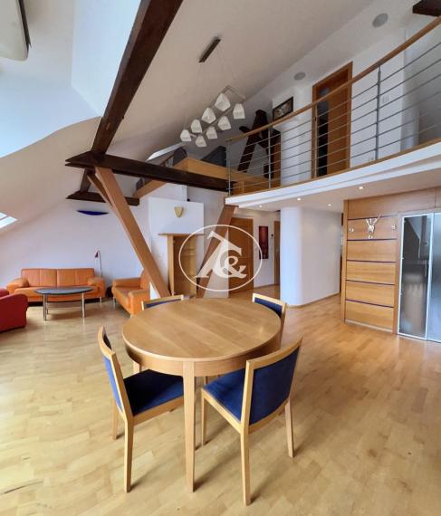 PREDAJ -veľký priestranný mezonet pre rodinu alebo skvelá investícia na Airbnb