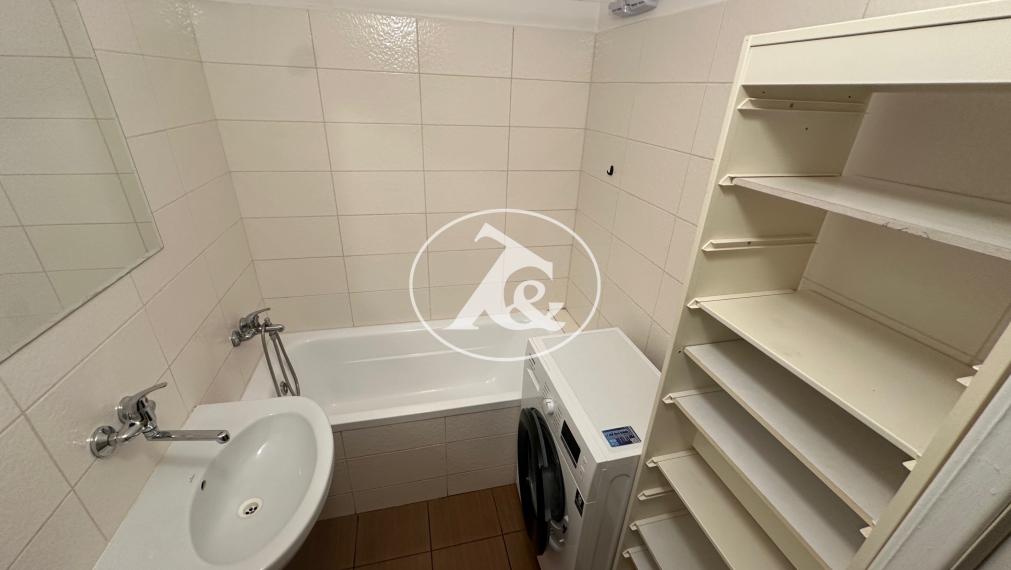 Prenájom: 1 izbový byt na 5. posch. v  tichej lokalite na  Studenohorskej ul. v Lamači