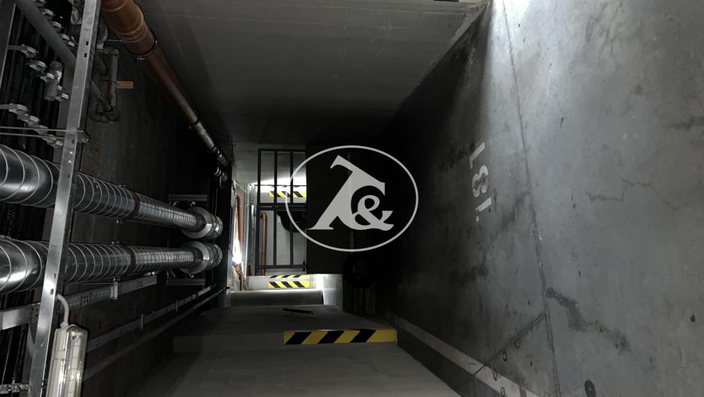 PRENÁJOM LUKRATÍVNEHO VNÚTORNÉHO PARKOVACIEHO MIESTA V PROJEKTE 3 VEŽE NA BAJKALSKEJ ULICI