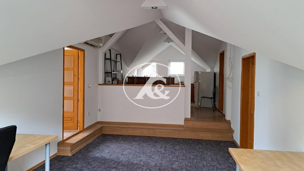 NEBYTOVÝ PRIESTOR V RD V STAROM MESTE, UL.PRI HABÁNSKOM MLYNE, 84 M2