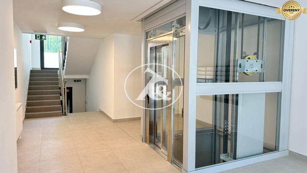 Obchodný priestor na Rudlovskej ceste – 84 m², novostavba, Banská Bystrica