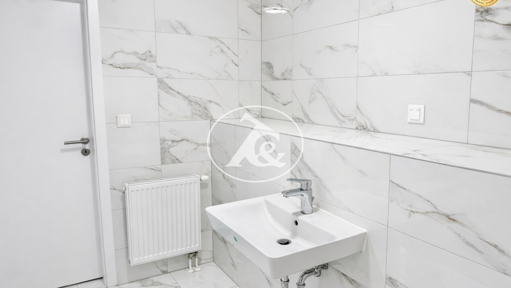 Obchodný priestor na predaj v centre Banskej Bystrice s parkovaním