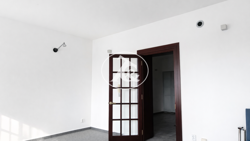 !!! MIMORIADNA PONUKA !!! Dom na bývanie aj podnikanie