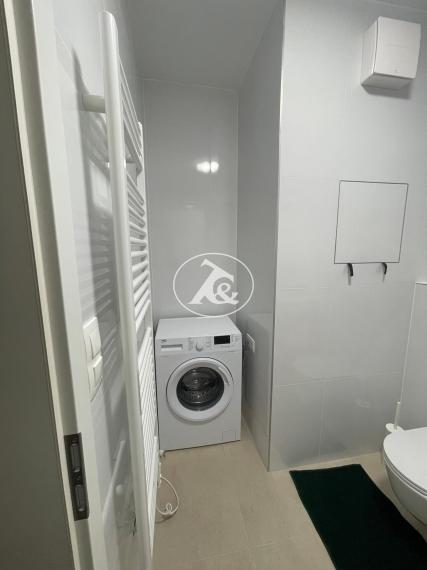 Predaj 2-izbového bytu s loggiou, pivnicou a parkovaním – projekt Zelené Záluhy