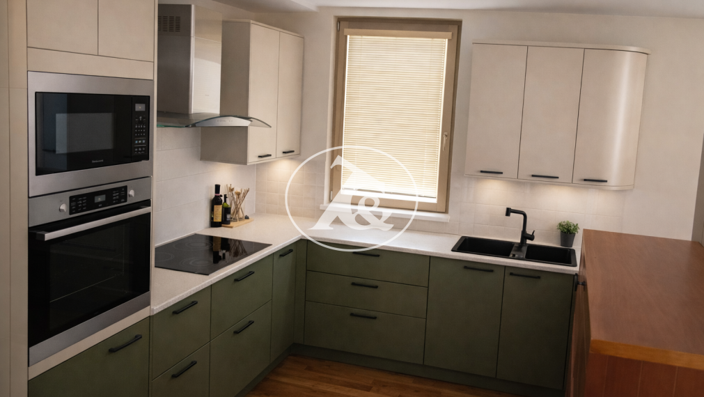 Čarovný panoramatický  výhľad na Bratislavu z 21. poschodia zo  4i bytu o  celkovej výmere 172 m2  vrátane 50m2 terás (20m2 + 30m2)