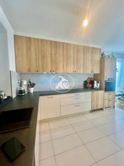 NA PREDAJ: Rodinný dom, ktorý si zamilujete – pokojné bývanie s atmosférou domova, Ivanka pri Dunaji