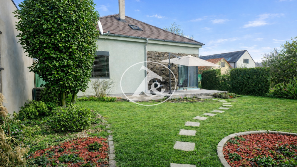 NA PREDAJ: Rodinný dom, ktorý si zamilujete – pokojné bývanie s atmosférou domova, Ivanka pri Dunaji