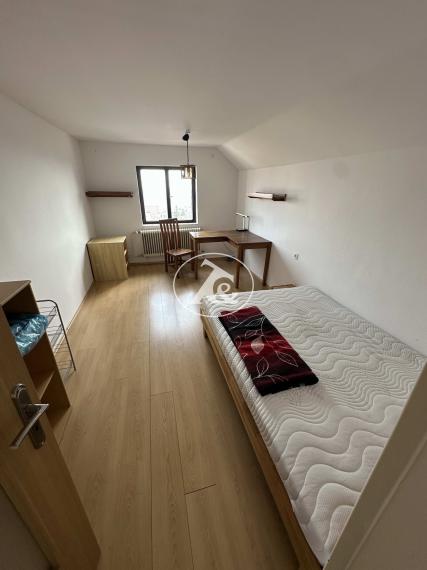 Prenájom- Bratislava III/Koliba - Brečtanová ul. - romantického 3i bytu v rodinnom dome, na rozhraní mesta a lesa