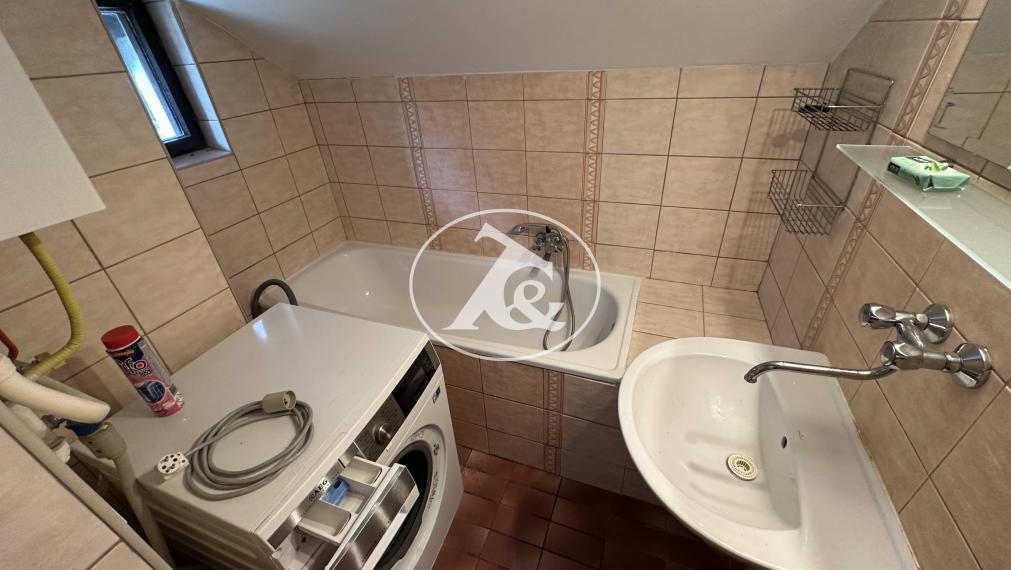 Prenájom- Bratislava III/Koliba - Brečtanová ul. - romantického 3i bytu v rodinnom dome, na rozhraní mesta a lesa