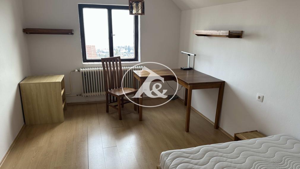 Prenájom- Bratislava III/Koliba - Brečtanová ul. - romantického 3i bytu v rodinnom dome, na rozhraní mesta a lesa