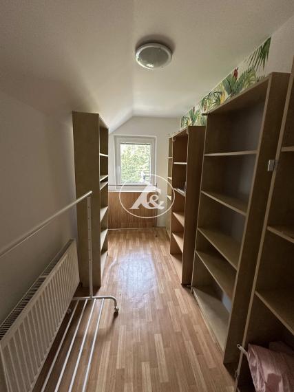 Prenájom- Bratislava III/Koliba - Brečtanová ul. - romantického 3i bytu v rodinnom dome, na rozhraní mesta a lesa