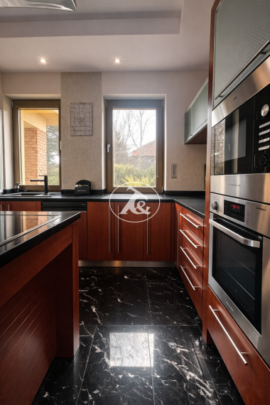 Nadštandardný rodinný dom na Alžbetinom ostrove – exkluzívna lokalita, súkromie a komfort