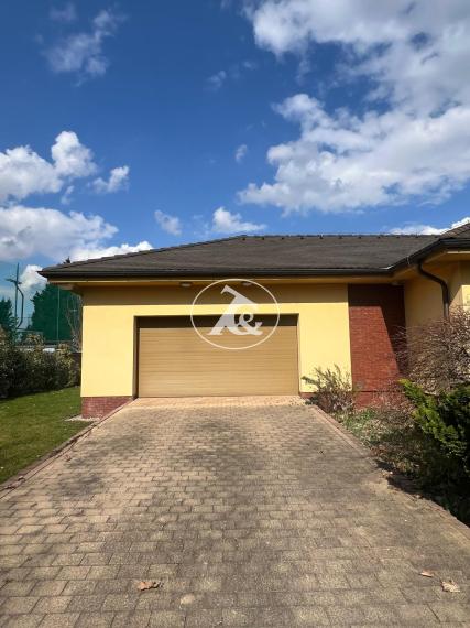 Nadštandardný rodinný dom na Alžbetinom ostrove – exkluzívna lokalita, súkromie a komfort