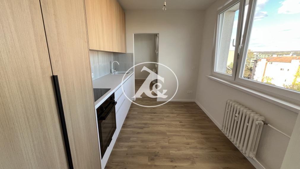 Predaj zrekonštruovaného 4.izb. bytu v blízkosti Devínskej Kobyly – Tranovského ulica.