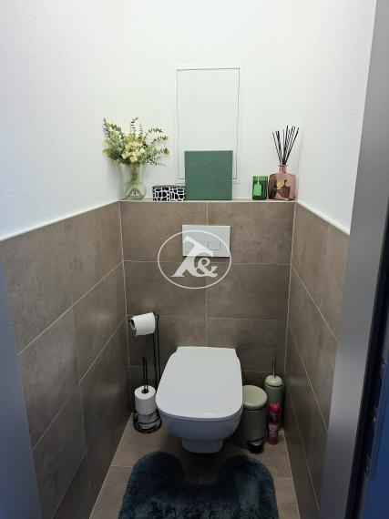 NOVOSTAVBA S PARKOVANÍM - PRÍJEMNÝ 2-IZB.BYT S BALKÓNOM, VKUSNE ZARIADENÝ, UL. Pri vápenickom potoku