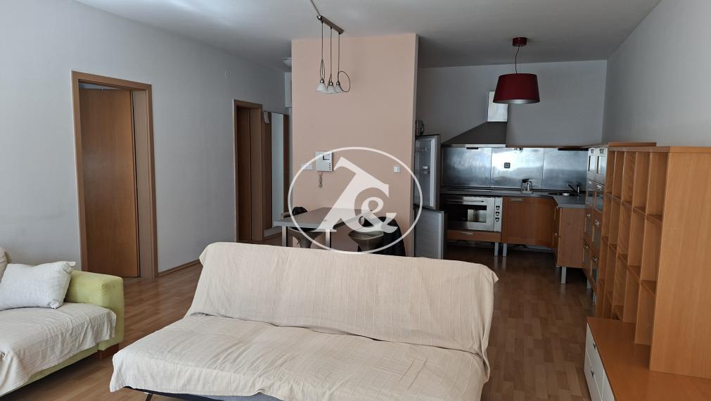 PRÍJEMNÝ TICHÝ 2-IZB.BYT V NOVOSTAVBE NA TOMAŠIKOVEJ UL., VELKÁ  LOGGIA, CENA VRÁTANE ENERGIÍ