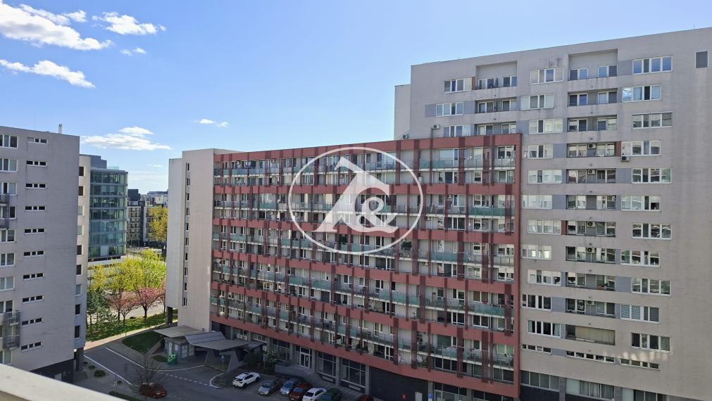 PRÍJEMNÝ TICHÝ 2-IZB.BYT V NOVOSTAVBE NA TOMAŠIKOVEJ UL., VELKÁ  LOGGIA, CENA VRÁTANE ENERGIÍ