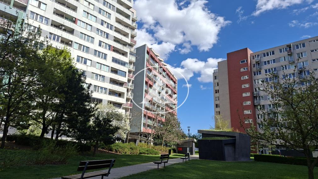 PRÍJEMNÝ TICHÝ 2-IZB.BYT V NOVOSTAVBE NA TOMAŠIKOVEJ UL., VELKÁ  LOGGIA, CENA VRÁTANE ENERGIÍ