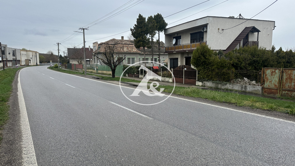 Predaj rozostavaného 4i rodinného domu o výmere 121,8 m2 na pozemku 871 m2 v obci Gbelce, okr. Nové Zámky