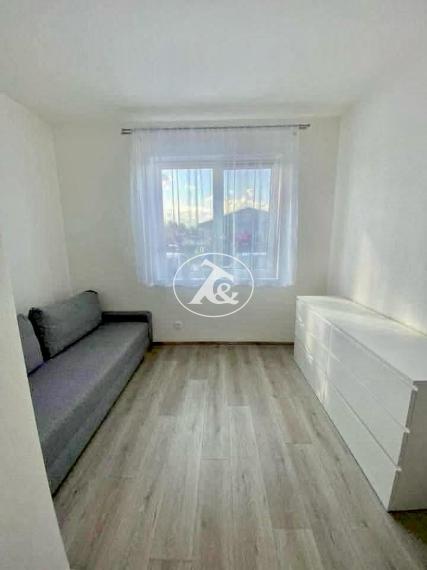 Príjemný rodinný dom v Malých Levároch na PREDAJ