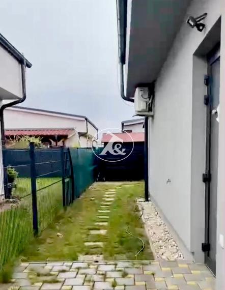 Príjemný rodinný dom v Malých Levároch na PREDAJ