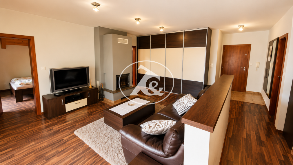 3-izbový apartmán s krbom, terasou a garážovým státím – Tále, Nízke Tatry