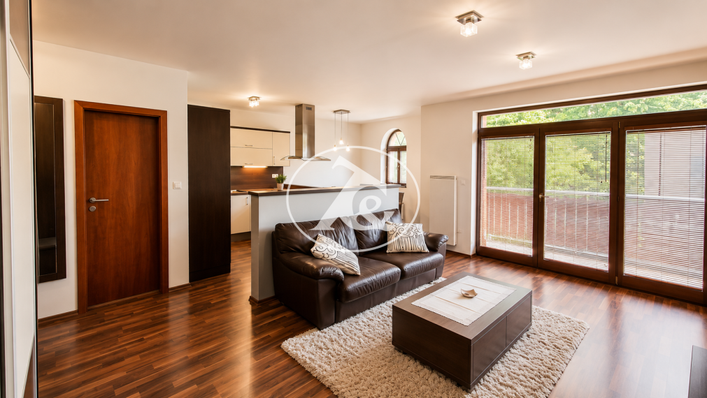 3-izbový apartmán s krbom, terasou a garážovým státím – Tále, Nízke Tatry