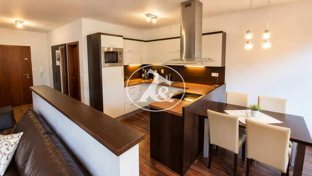 3-izbový apartmán s krbom, terasou a garážovým státím – Tále, Nízke Tatry
