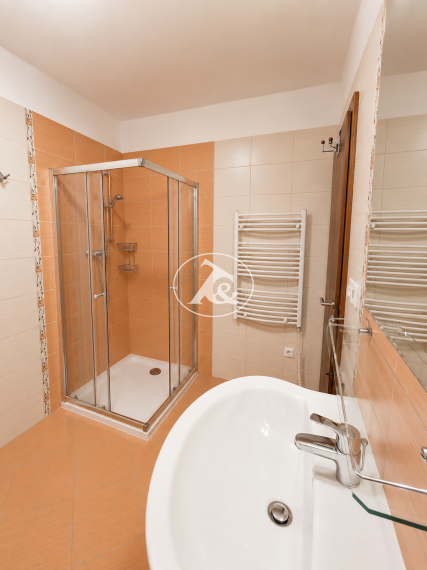 3-izbový apartmán s krbom, terasou a garážovým státím – Tále, Nízke Tatry