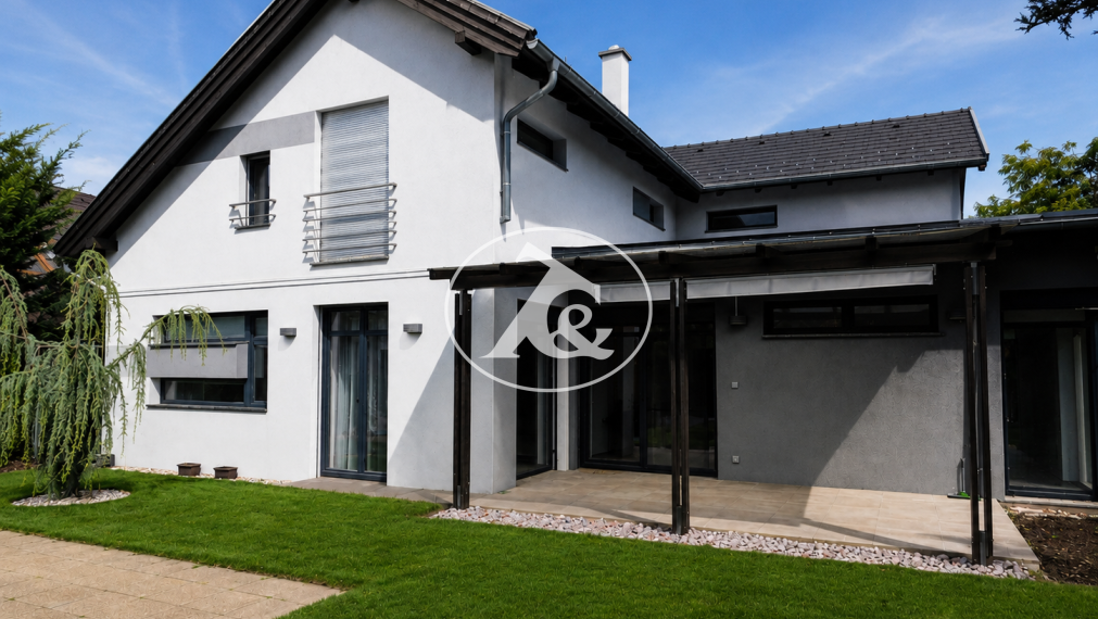 Nadštandardný rodinný dom s bazénom, dvojgarážou a samostatným apartmánom – Bratislava, Vajnory