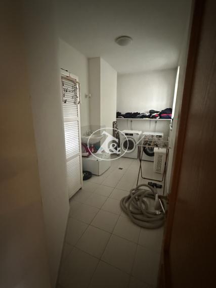 Predaj - romanticá  rodinná vila na pozemku o výmere 1396 m² v Trenčíne, v časti Hanzlíková