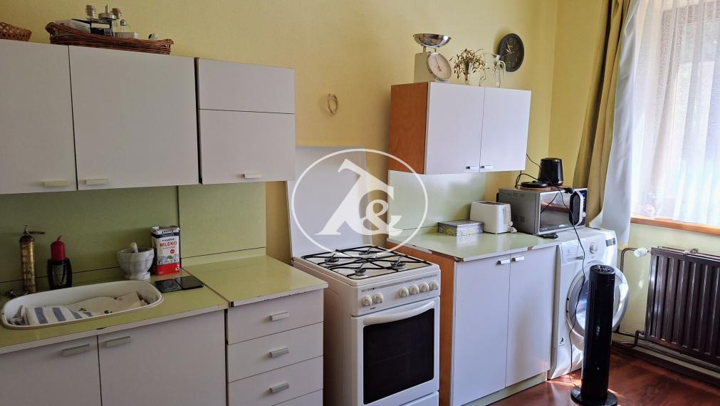 RODINNÝ DOM S INVESTIČNÝM POTENCIÁLOM V PRESTÍŽNEJ LOKALITE - BRATISLAVA IV., KARLOVA VES, LÍŠČIE ÚDOLIE
