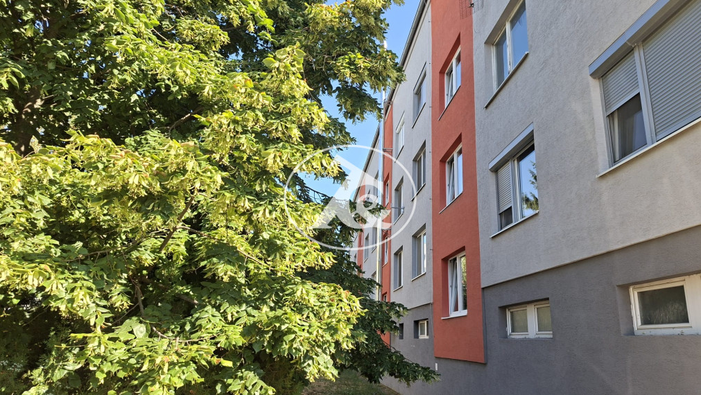MODERNÝ 3-IZBOVÝ MEZONETOVÝ BYT S BALKÓNOM V CENTRE MESTA PEZINOK