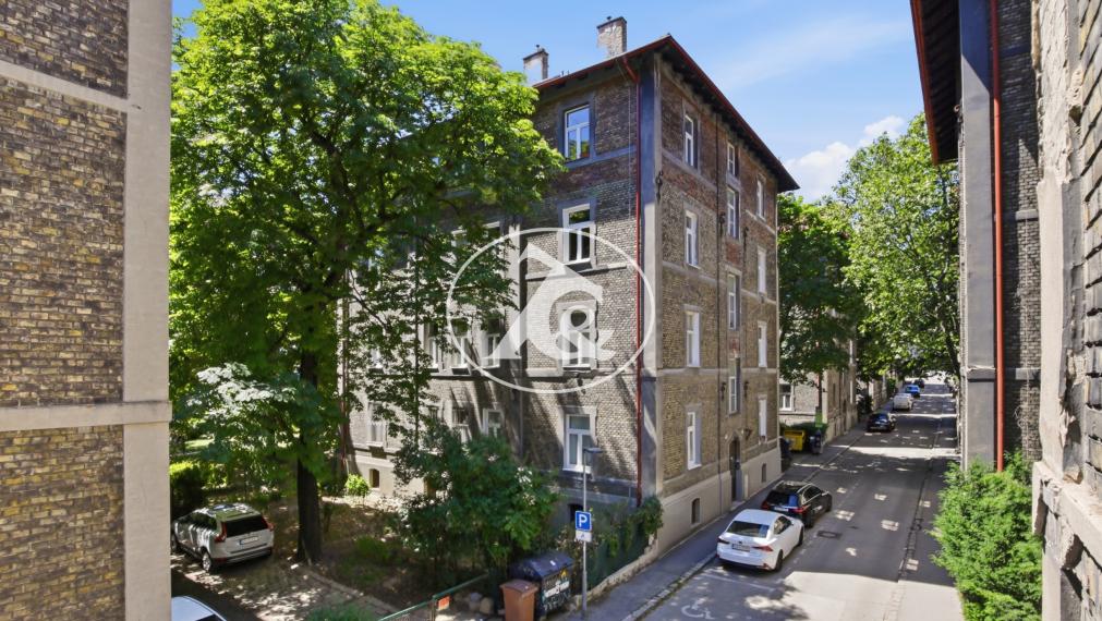 1-izbový byt v historickej tehlovej kolónii Zehnhaus na Palárikovej ulici – atraktívna investičná príležitosť
