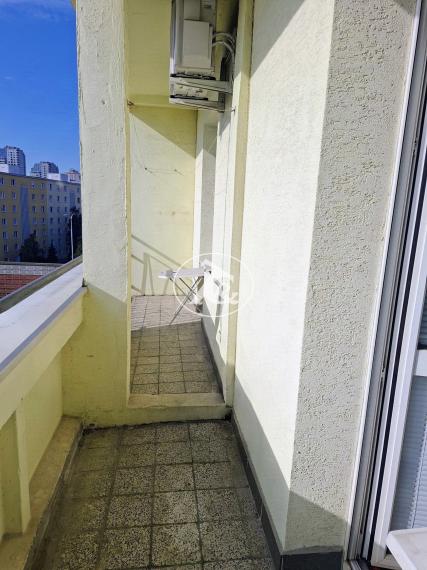 HĽADÁTE NOVÉ BÝVANIE V DOBREJ LOKALITE ? PONÚKAME NA PREDAJ 3,5-IZB.BYT NA MARTINČEKOVEJ UL. V RUŽINOVE