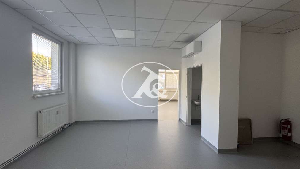 Zrekonštruované priestory vhodné na ambulanciu, zdravotníctvo, služby.