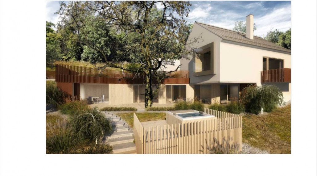 Predaj zaujímavého pozemku v Banskej štiavnici so stavebným povolením na výstavbu rodinného domu