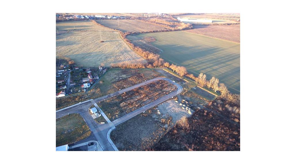 Atraktívny pozemok na výstavbu haly v Business Parku, Pezinok