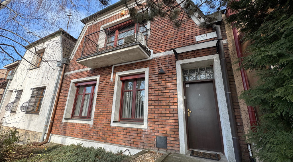 Dom s ateliérom na bývanie aj podnikanie - Patrónka