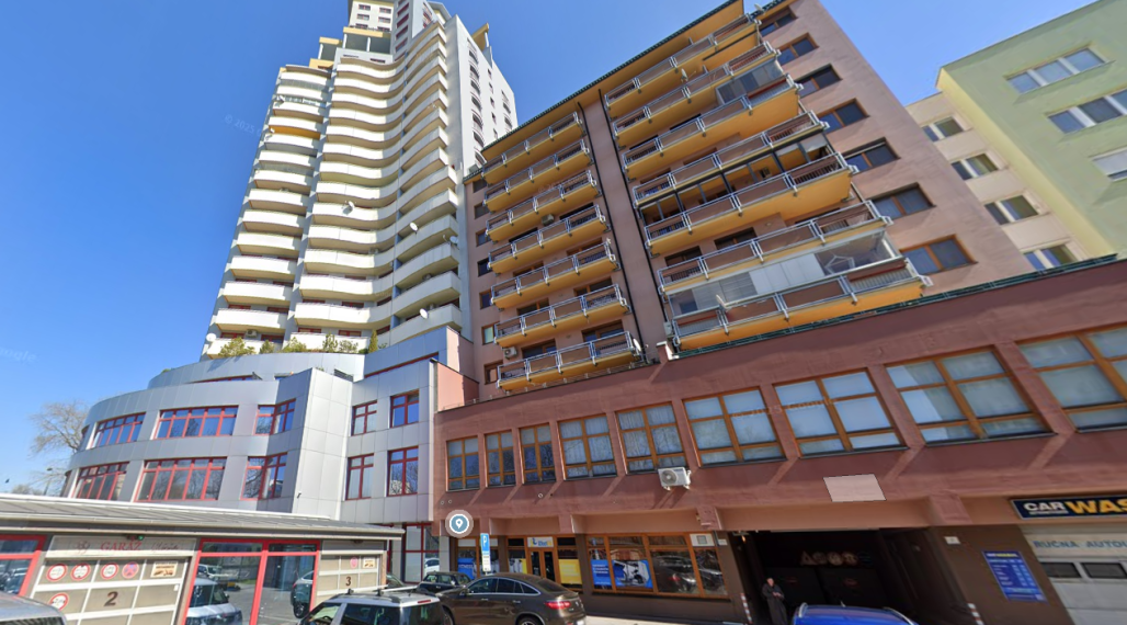 Na predaj samostatná garáž v podzemnej garáži v Ružovej doline